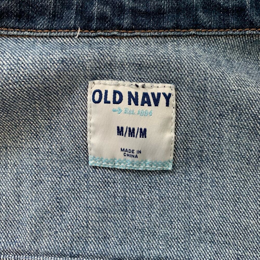 Old Navy Women's Denim Jacket Medium Wash Trucker Style Sz M - Picture 14 of 16